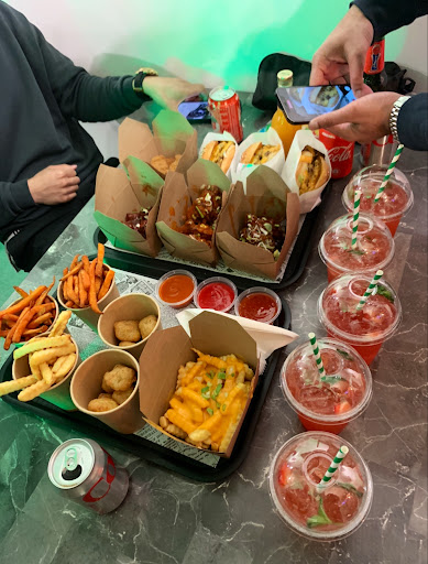 Photo of Madbuns Swansea - 32 St Helen's Rd, Swansea SA1 4AY